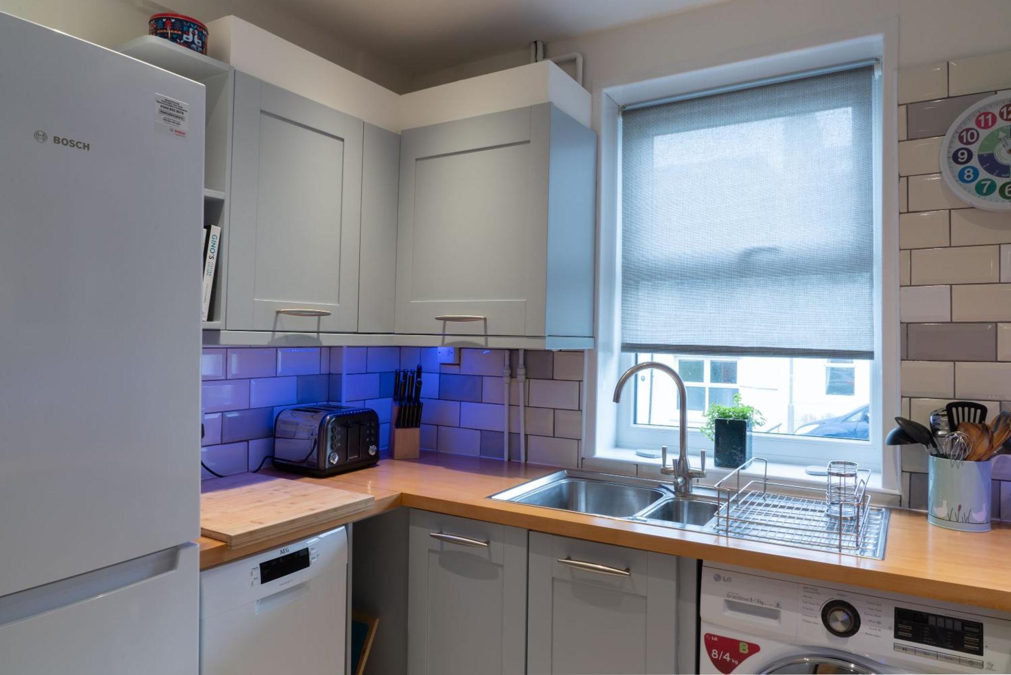 Sunny Queens Park Home - Garden & Private Parking Brighton Екстер'єр фото